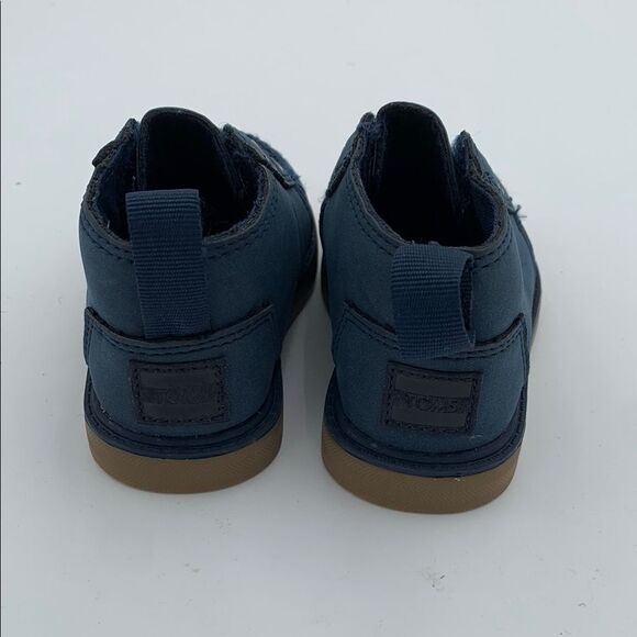 Toms Blue Moccasins with Suede Texture chukka boots size 6 toddler nwot - Picture 5 of 10
